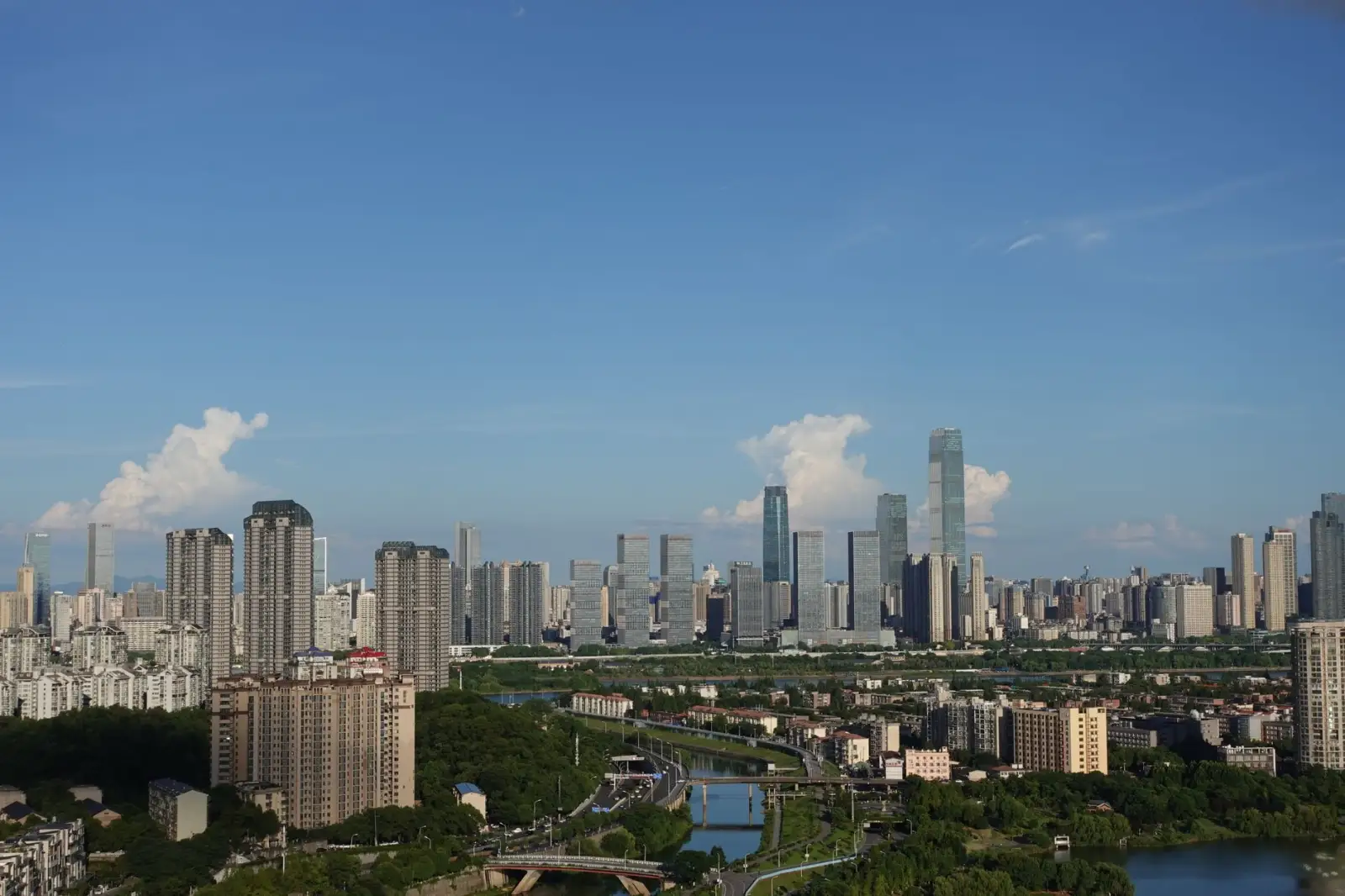 重庆春艺思冷库工程：食品企业保鲜库与冷冻库联合建造要点解析