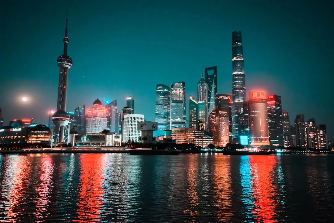 食品企业保鲜库与冷冻库方案对比：选型要点及适用场景解析